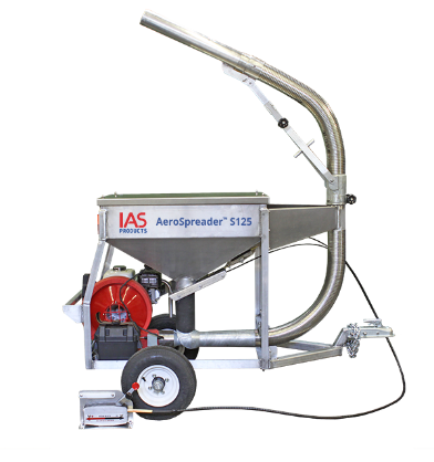2024 catalogue example - S125 - Trailer, manual periscope, extension tube and cable controls (pictured options subject to configuration)